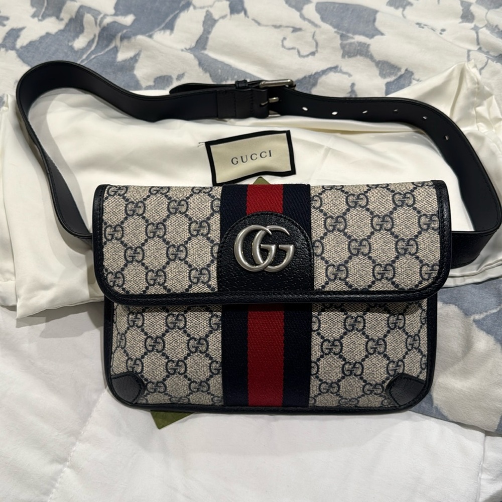 Brand new AUTHENTIC never worn GUCCI fanny